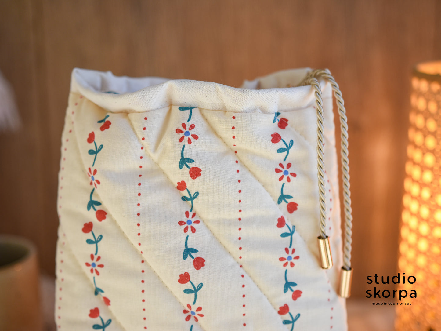pochette livre • crème florale