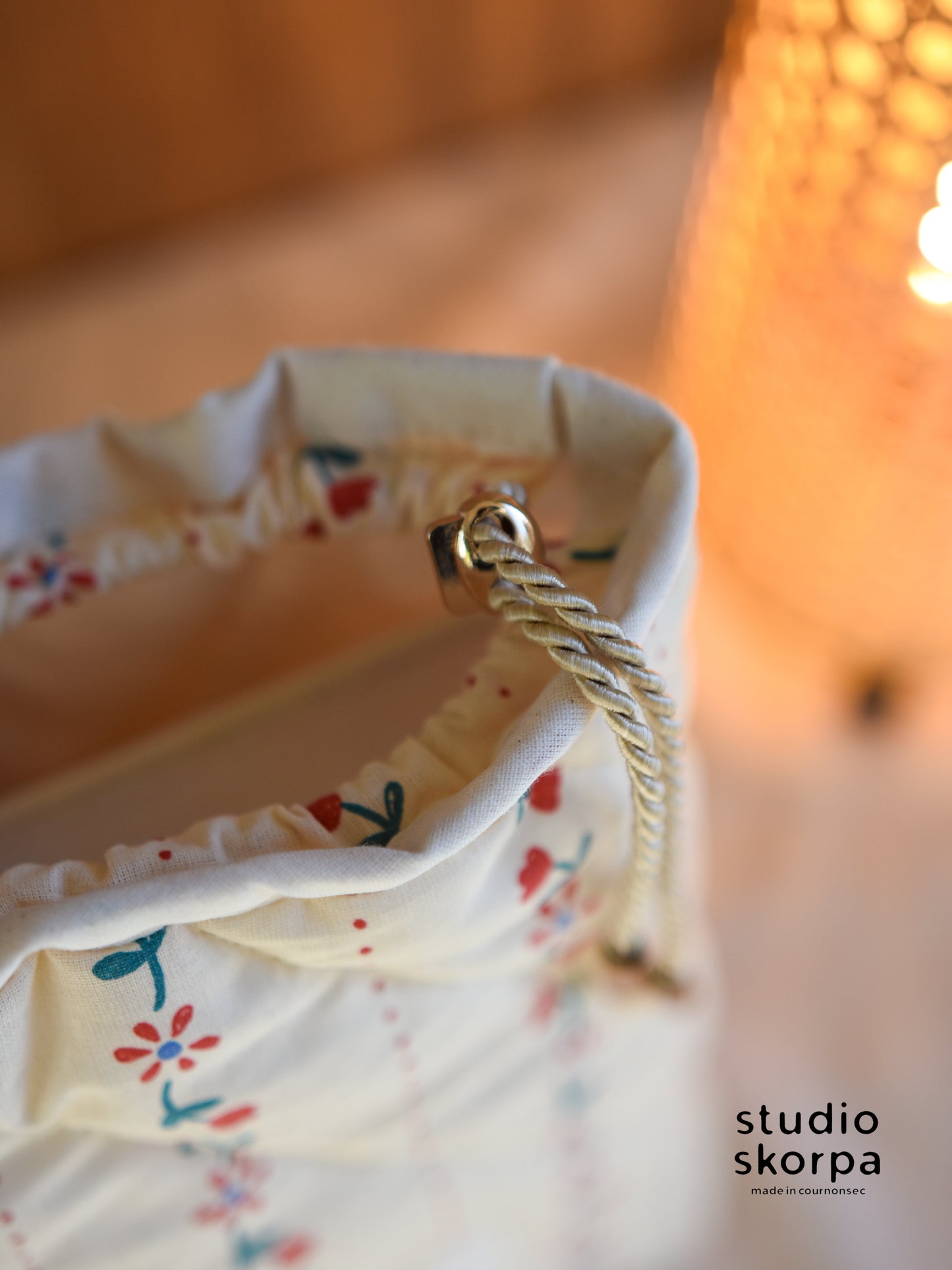pochette livre • crème florale