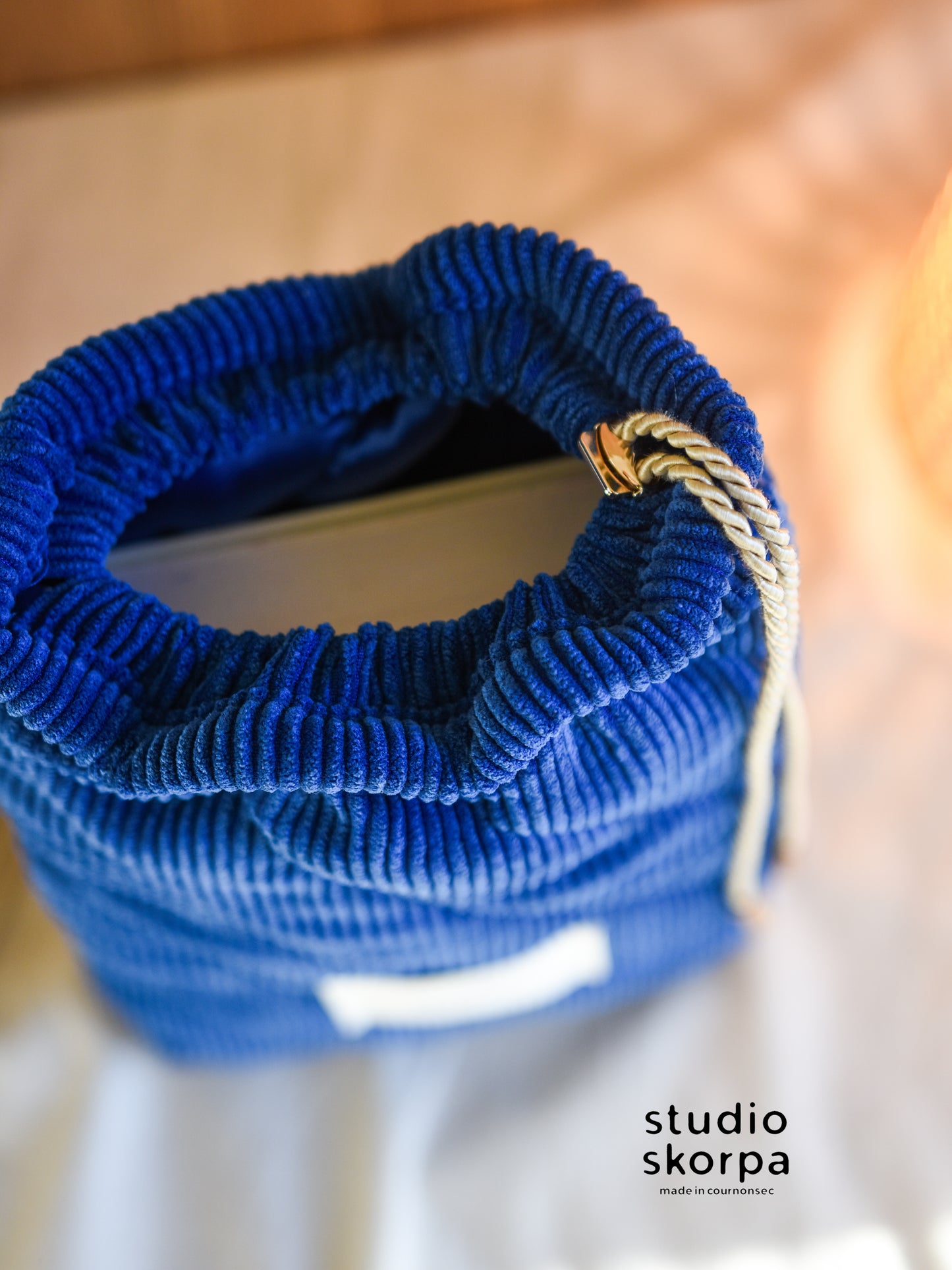 pochette livre • bleu royal