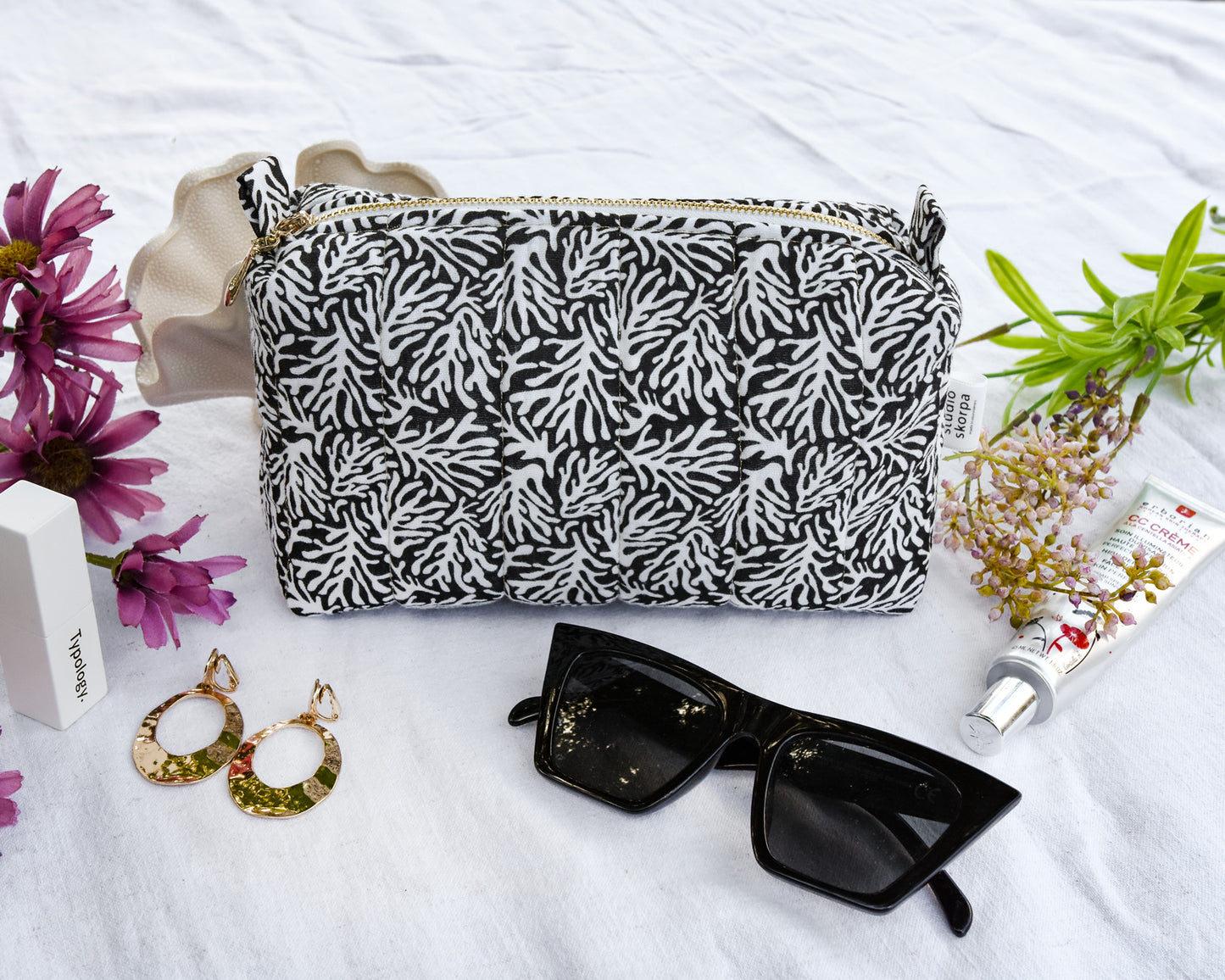 the perfect trousse • M • corail noir