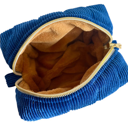 the perfect trousse • velours côtelé